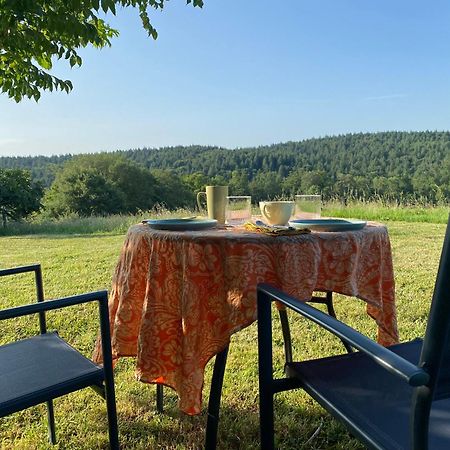 Bed and Breakfast Le Repaire De La Reveuse Saint-Frajou Экстерьер фото